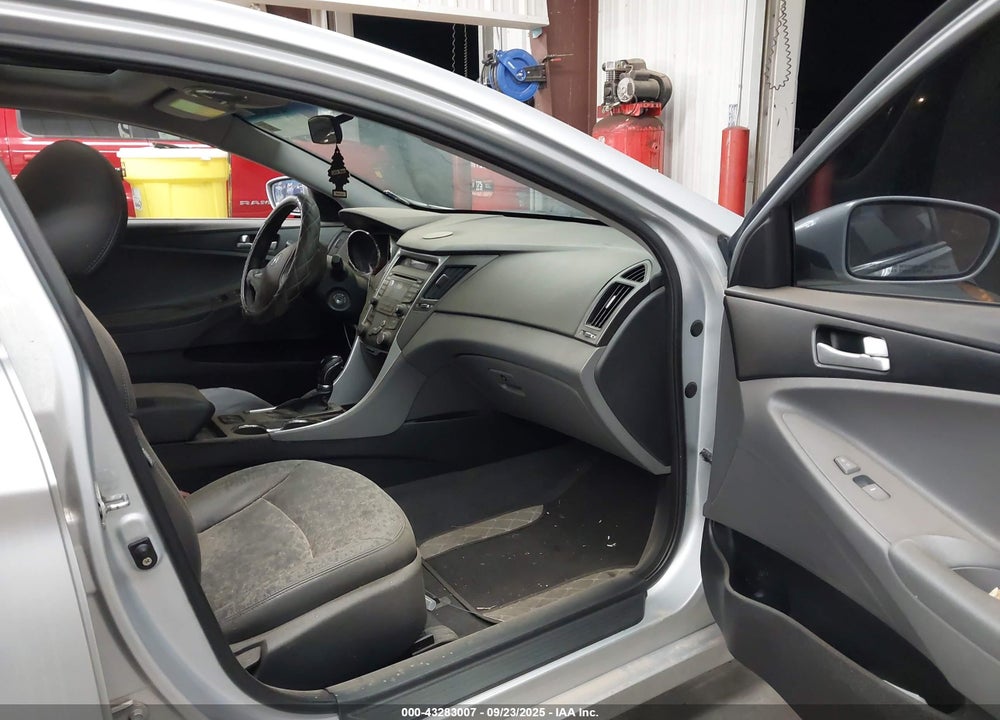 2012 HYUNDAI SONATA VIN: 5NPEB4AC3CH326088