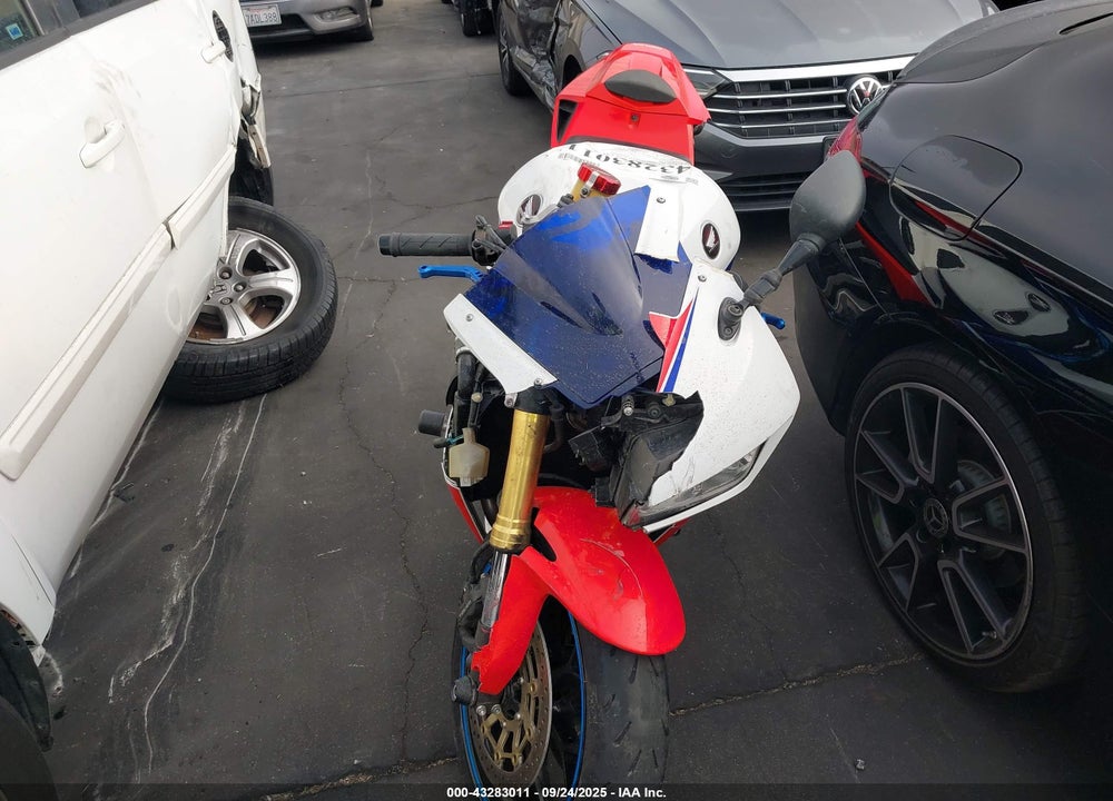 2013 HONDA CBR600 RR VIN: JH2PC4042DK600021