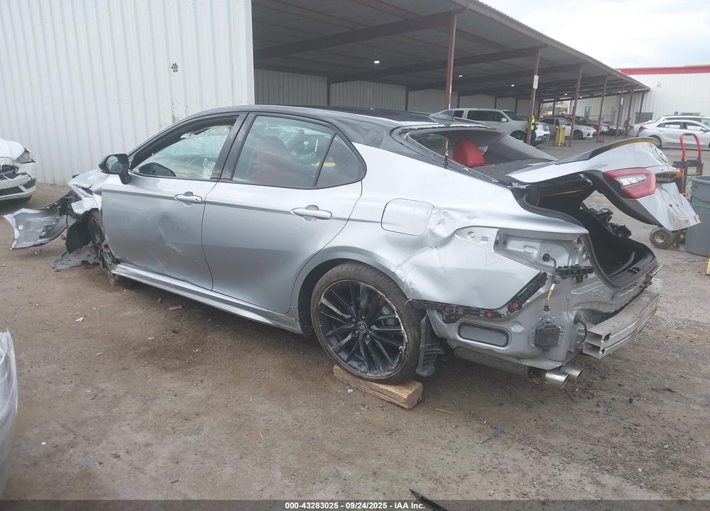 2021 TOYOTA CAMRY XSE HYBRID VIN: 4T1K31AK6MU020320