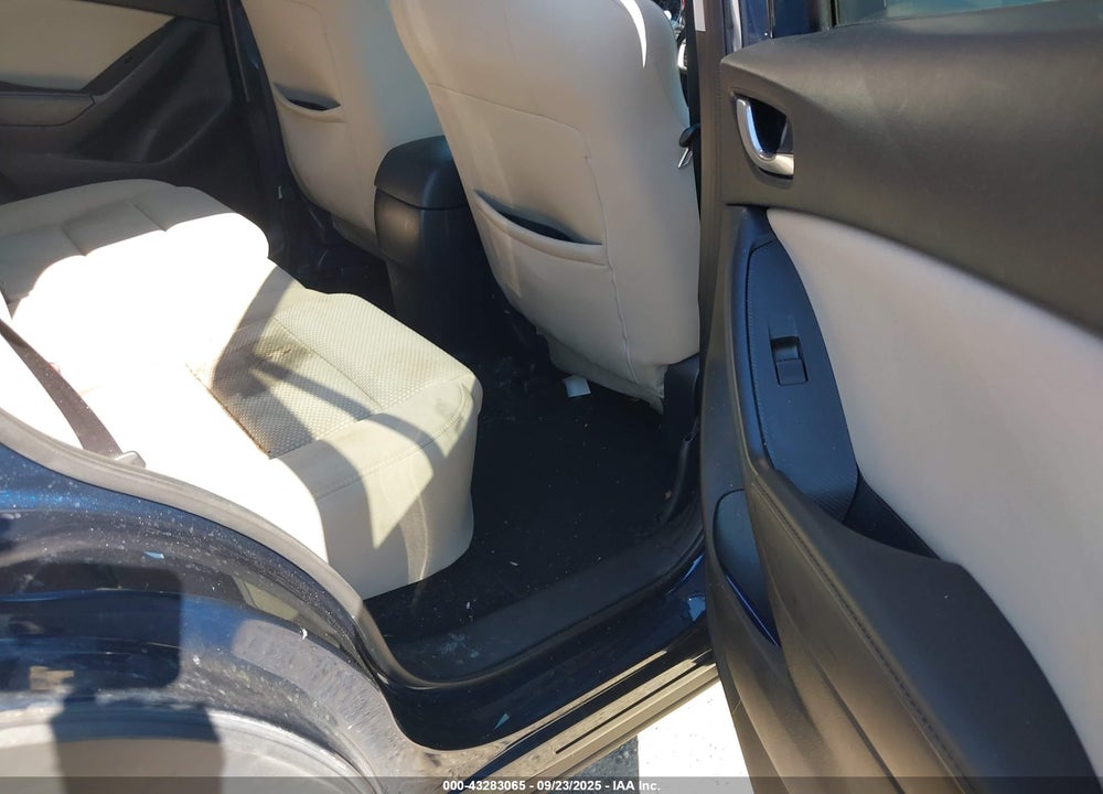 2016 MAZDA CX-5 VIN: JM3KE4CY1G0836551