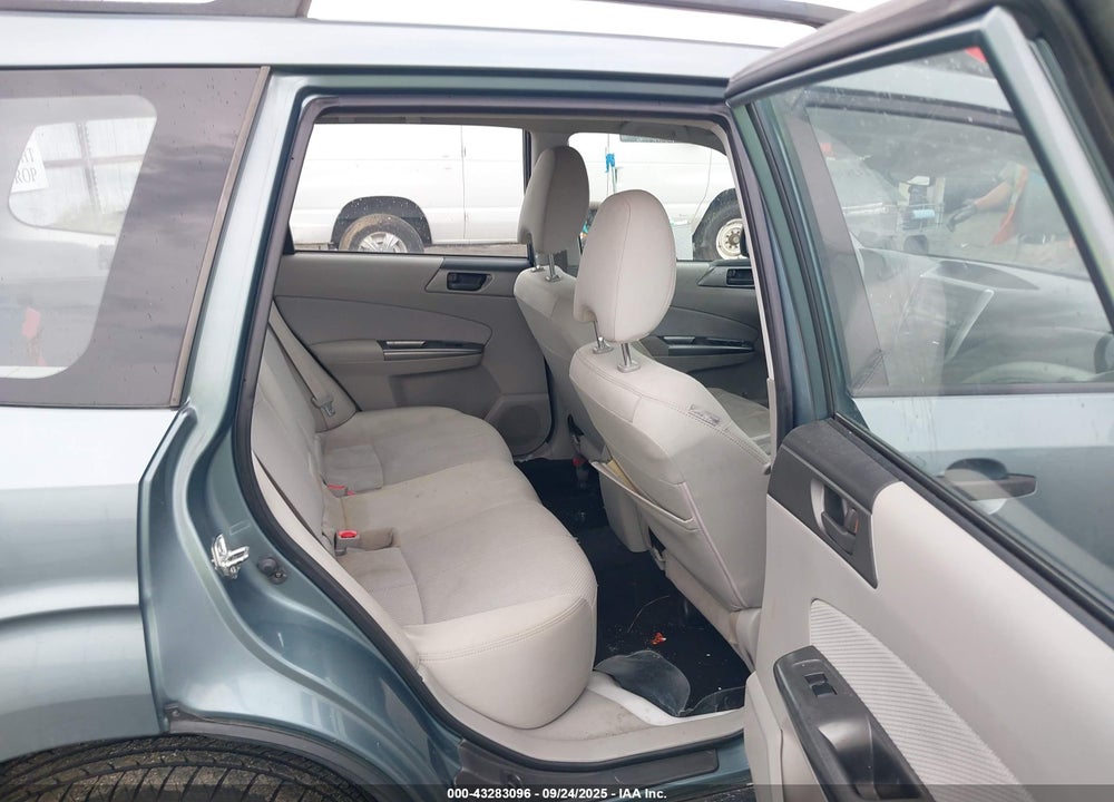 2011 SUBARU FORESTER 2.5X VIN: JF2SHABC8BH738438