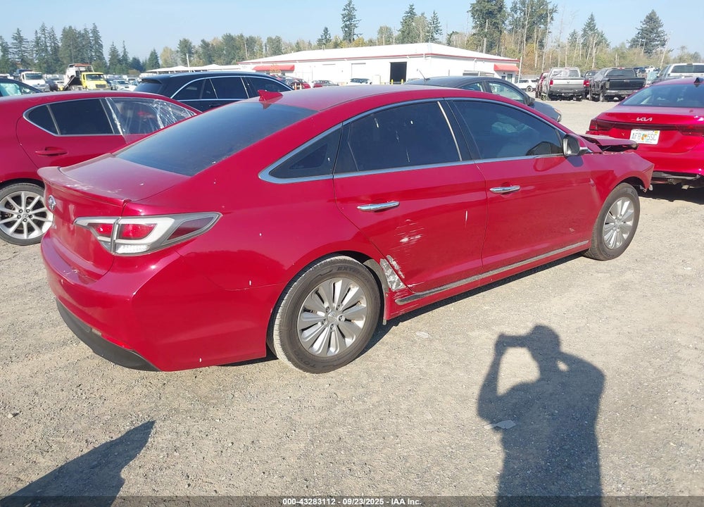 2016 HYUNDAI SONATA HYBRID VIN: KMHE24L10GA023063