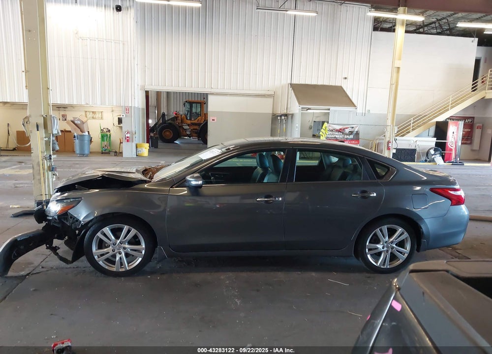 2017 NISSAN ALTIMA 3.5 SL VIN: 1N4BL3AP9HC294687
