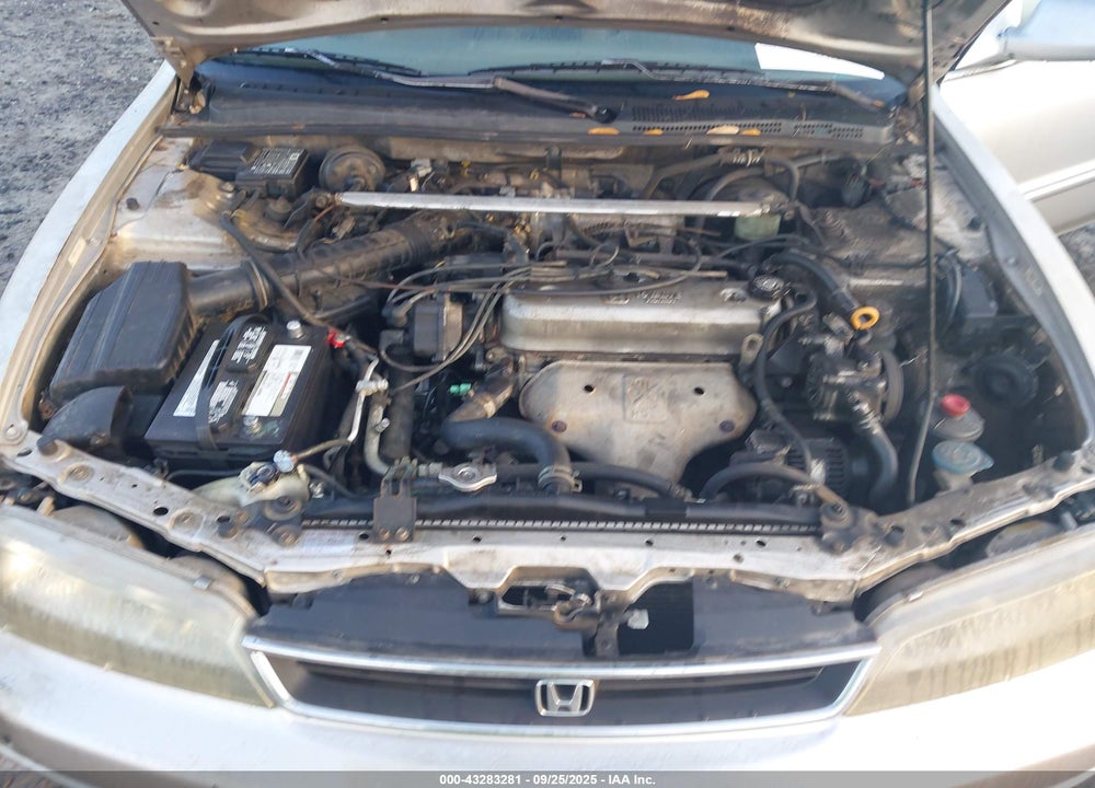 1997 HONDA ACCORD SE VIN: 1HGCD5607VA268097
