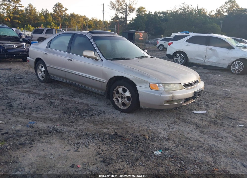 1997 HONDA ACCORD SE VIN: 1HGCD5607VA268097