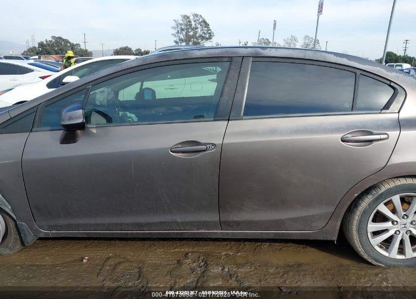 2012 HONDA CIVIC VIN: 2HGFB2F87CH526009