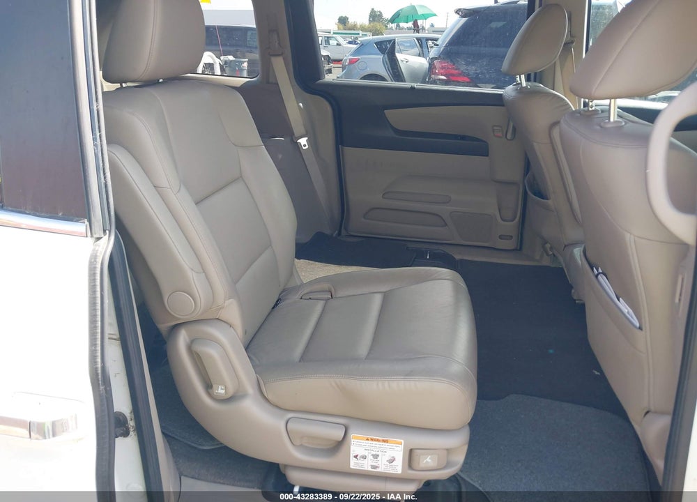 2011 HONDA ODYSSEY EX-L VIN: 5FNRL5H64BB012063
