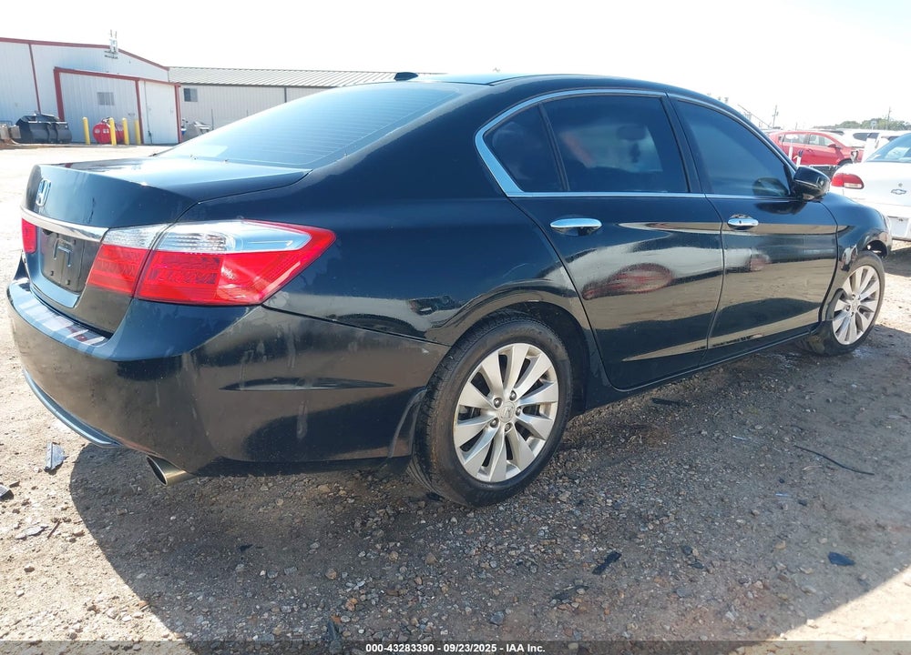 2015 HONDA ACCORD EX-L VIN: 1HGCR2F83FA161166