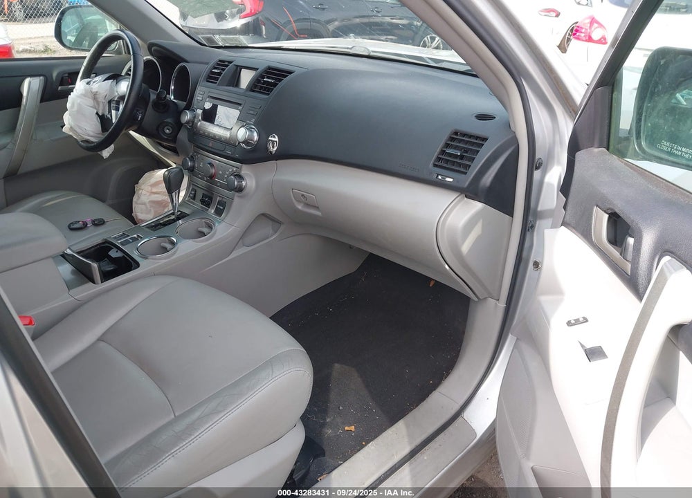 2012 TOYOTA HIGHLANDER SE V6 VIN: 5TDBK3EH9CS144344