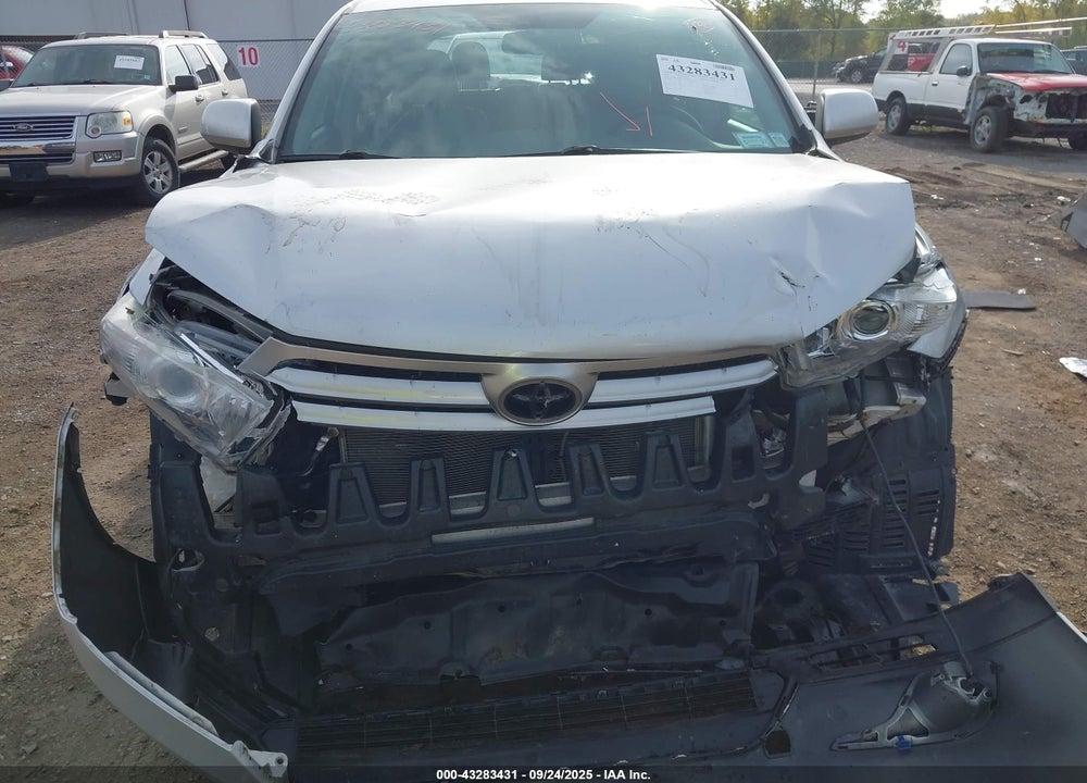 2012 TOYOTA HIGHLANDER SE V6 VIN: 5TDBK3EH9CS144344