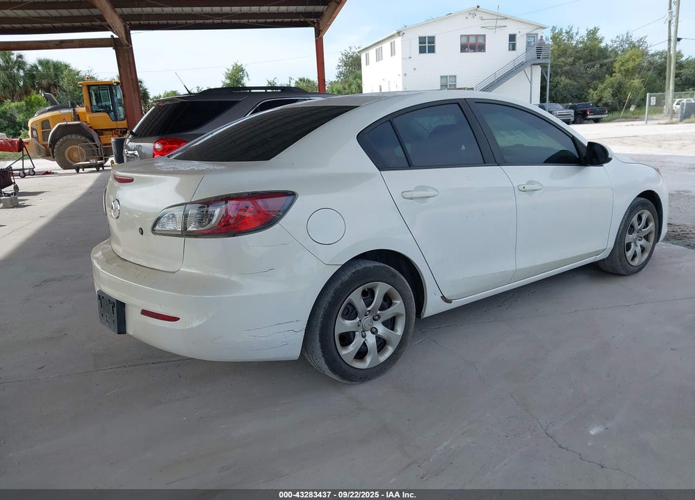 2013 MAZDA 3 VIN: JM1BL1TF4D1813654