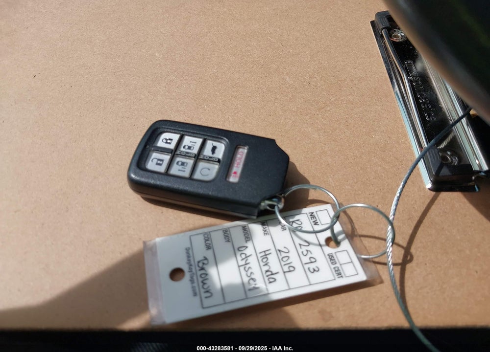 2019 HONDA ODYSSEY VIN: 5FNRL6H74KB098358