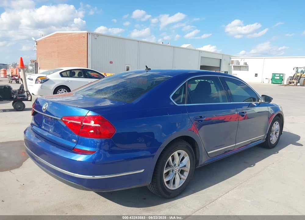 2016 VOLKSWAGEN PASSAT VIN: 1VWAS7A39GC018812