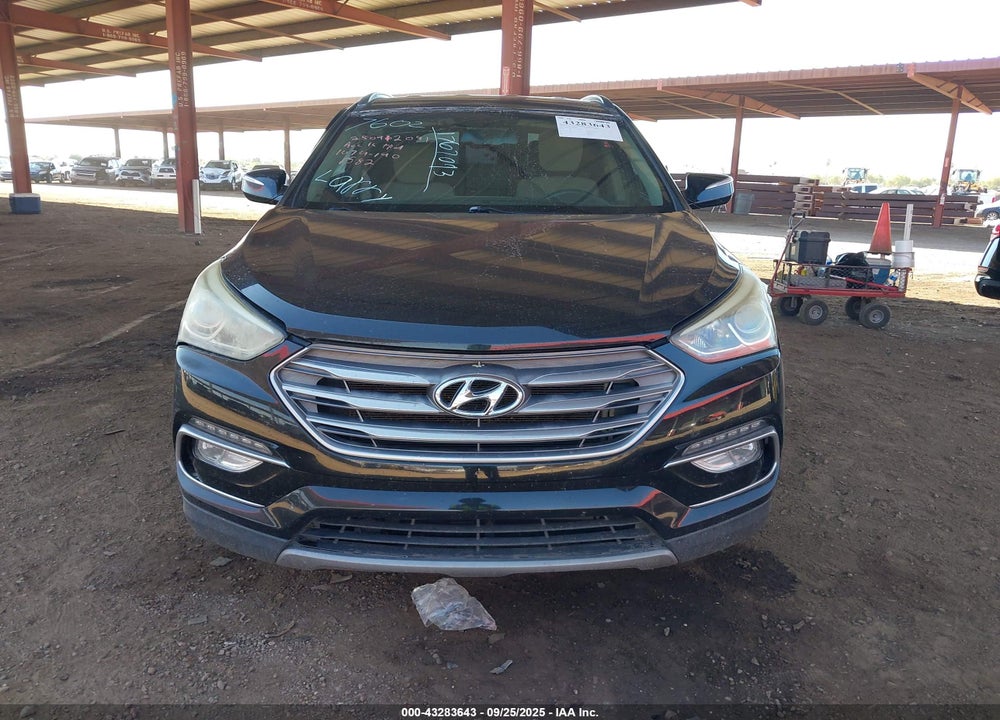 2018 HYUNDAI SANTA FE VIN: 5NMZU3LB8JH066582