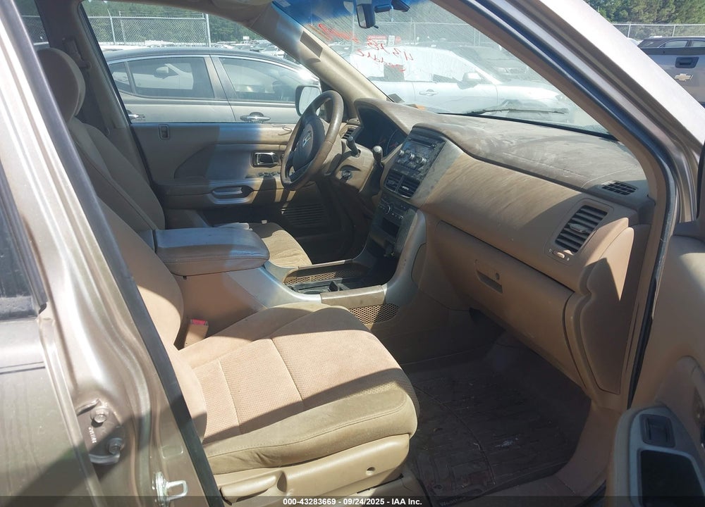 2006 HONDA PILOT EX VIN: 5FNYF28466B029890