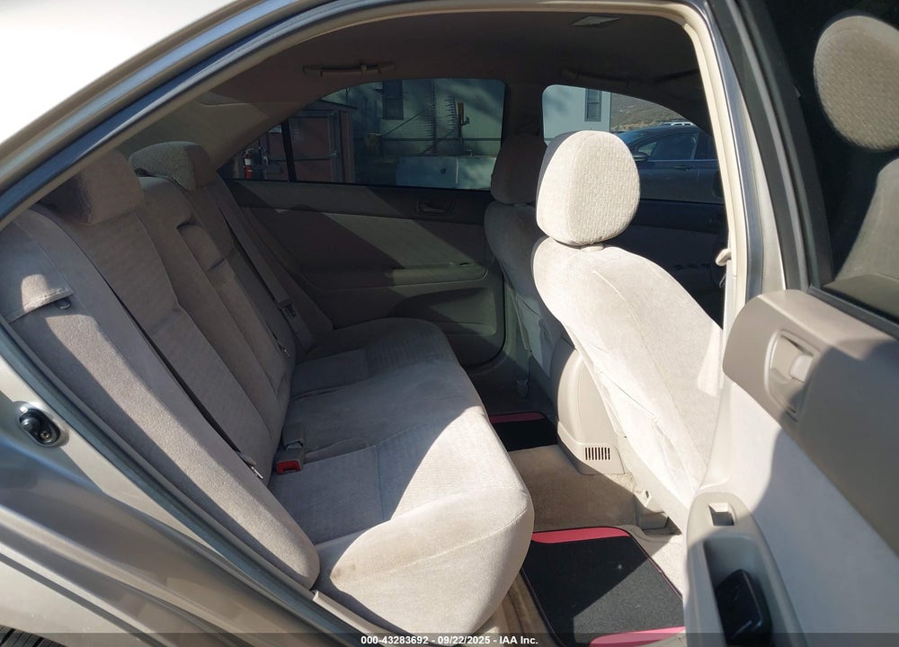 2004 TOYOTA CAMRY LE VIN: JTDBE32K240248735