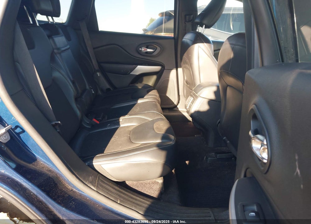 2018 JEEP CHEROKEE VIN: 1C4PJMLB5JD516882