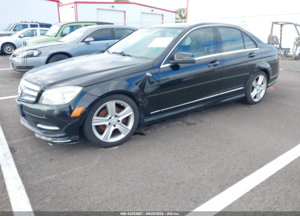 2011 MERCEDES-BENZ C CLASS VIN: WDDGF8BB4BR177813