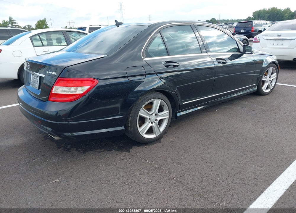 2011 MERCEDES-BENZ C CLASS VIN: WDDGF8BB4BR177813