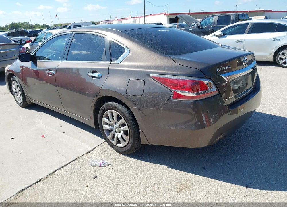 2015 NISSAN ALTIMA VIN: 1N4AL3AP3FC142588