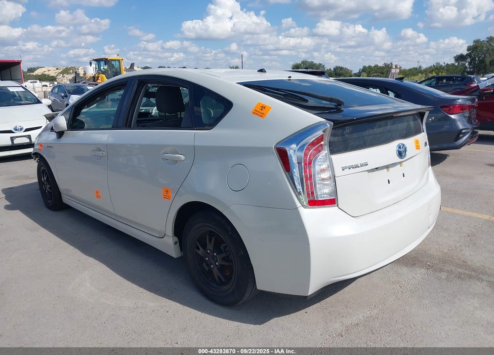 2015 TOYOTA PRIUS VIN: JTDKN3DU3F1930616