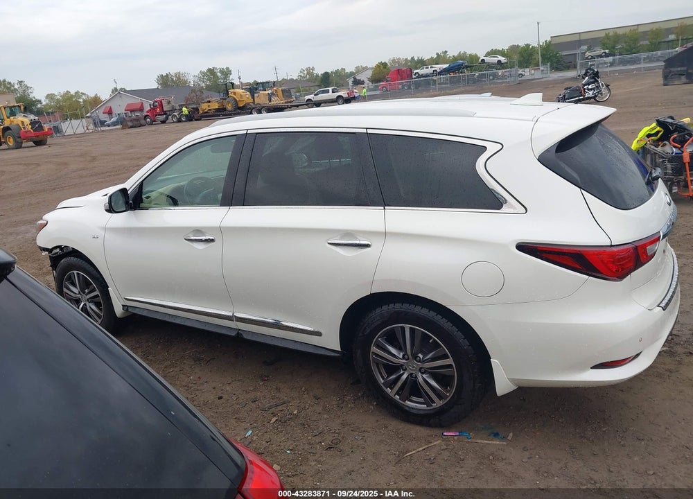 2016 INFINITI QX60 VIN: 5N1AL0MMXGC532305