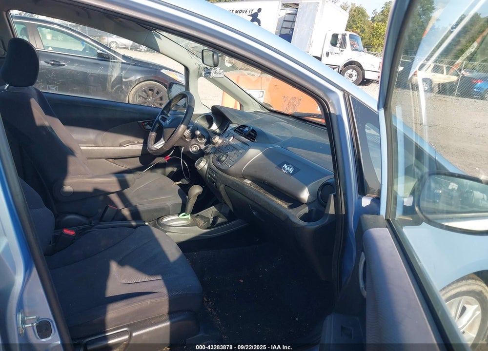 2010 HONDA FIT SPORT VIN: JHMGE8H49AC027671