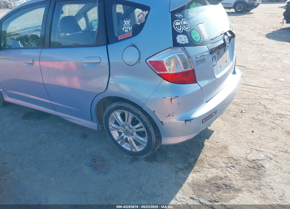 2010 HONDA FIT SPORT VIN: JHMGE8H49AC027671