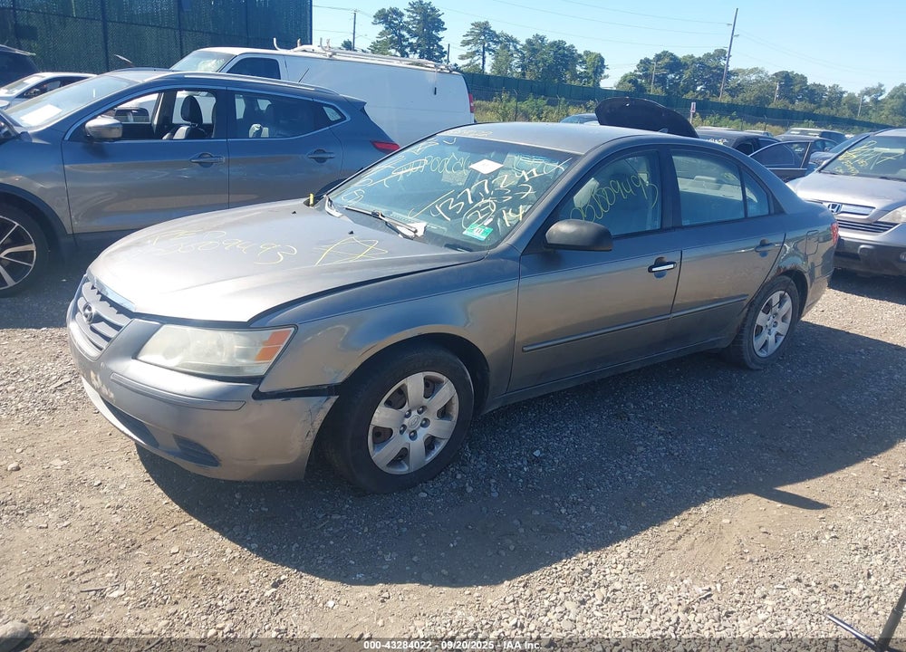 2010 HYUNDAI SONATA VIN: 5NPET4AC2AH624593