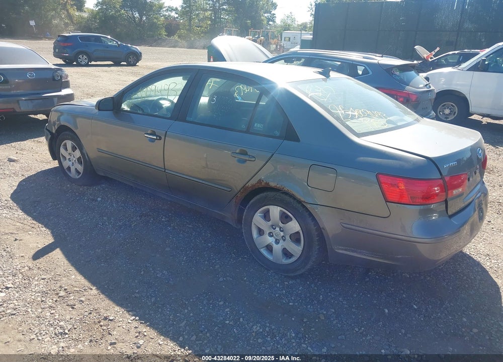 2010 HYUNDAI SONATA VIN: 5NPET4AC2AH624593