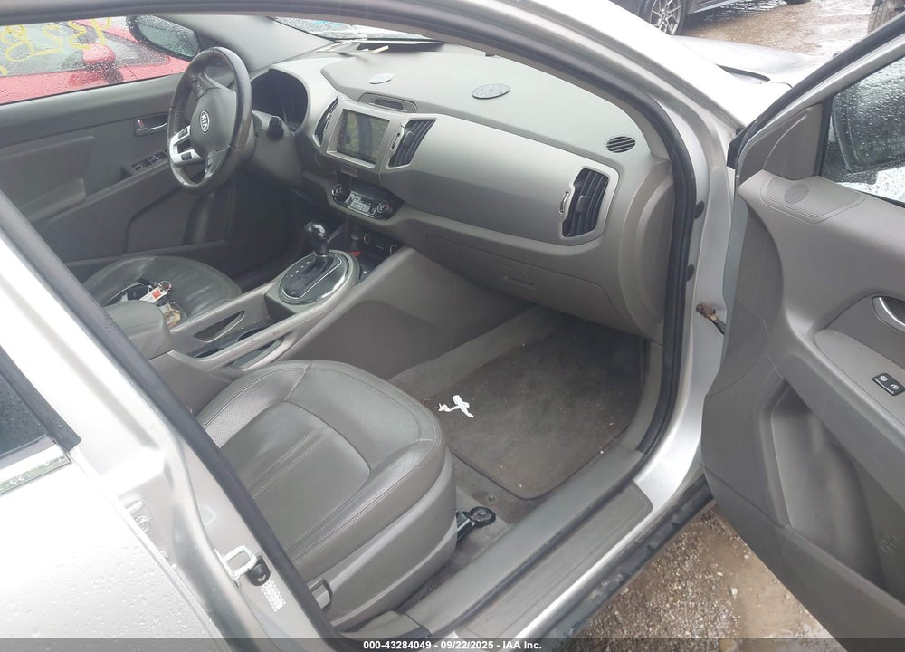 2011 KIA SPORTAGE VIN: KNDPCCA28B7037749