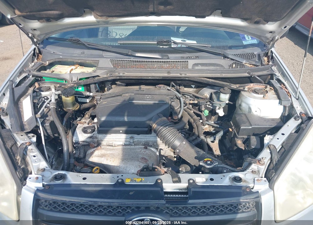 2005 TOYOTA RAV4 VIN: JTEHD20V356042211