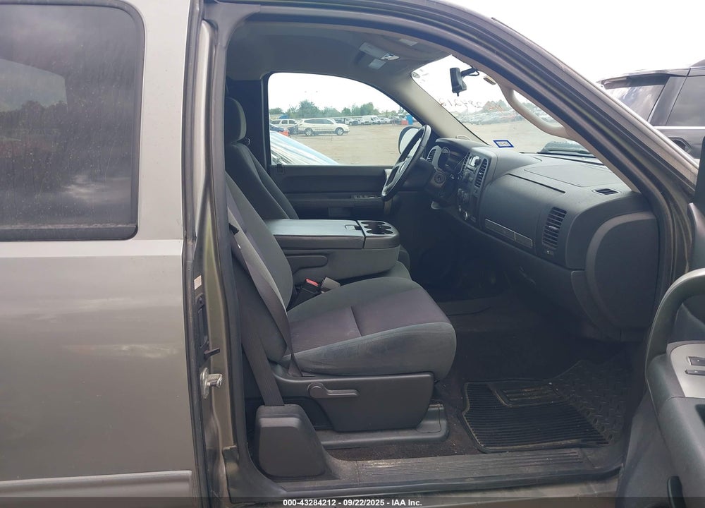 2009 CHEVROLET SILVERADO 1500 VIN: 1GCEC29059E126379