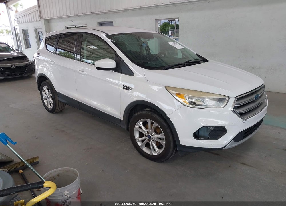 2017 FORD ESCAPE SE VIN: 1FMCU0GD7HUE43790