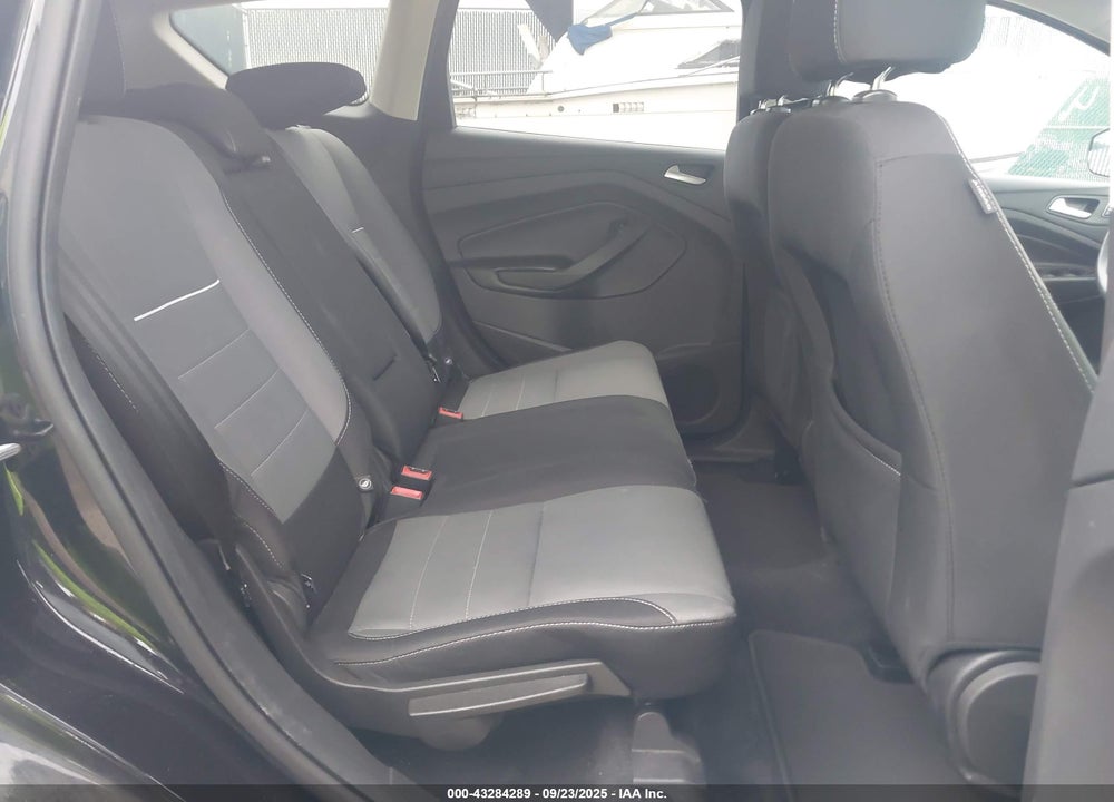 2015 FORD ESCAPE VIN: 1FMCU0GX5FUB92632