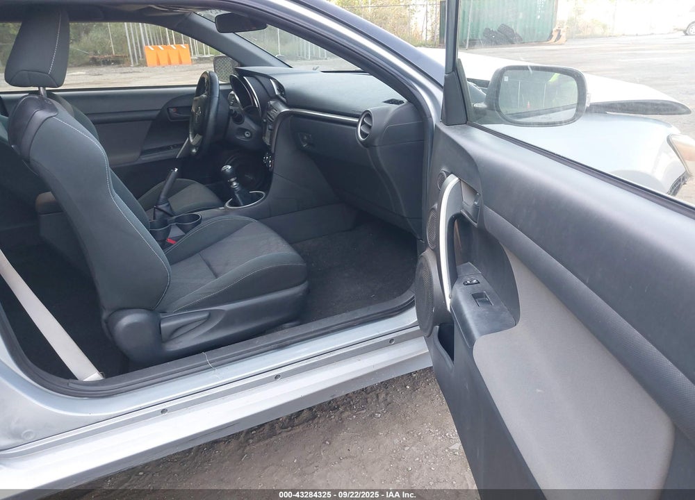 2014 SCION TC 10 SERIES VIN: JTKJF5C78E3072720