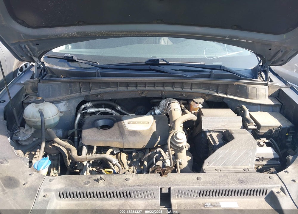 2016 HYUNDAI TUCSON VIN: KM8J3CA27GU222384