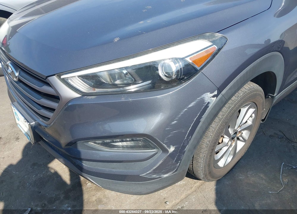 2016 HYUNDAI TUCSON VIN: KM8J3CA27GU222384