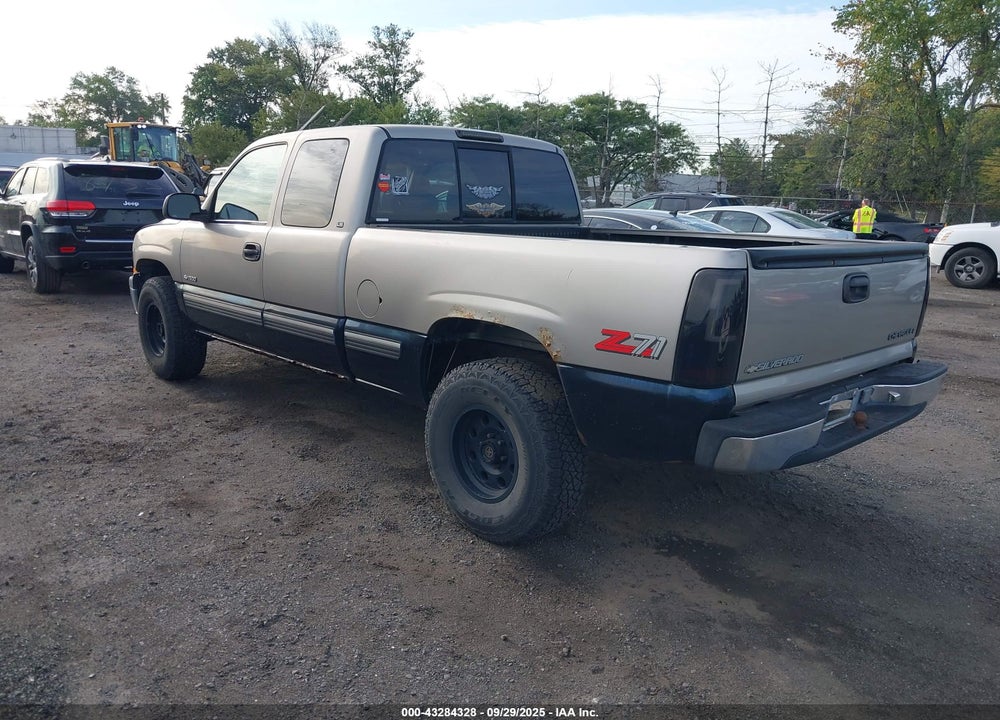 1999 CHEVROLET SILVERADO 1500 LS VIN: 1GCEK19T8XE243085