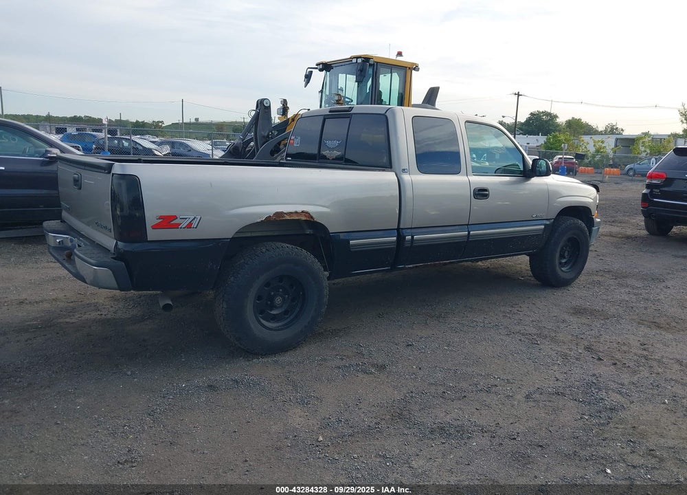 1999 CHEVROLET SILVERADO 1500 LS VIN: 1GCEK19T8XE243085