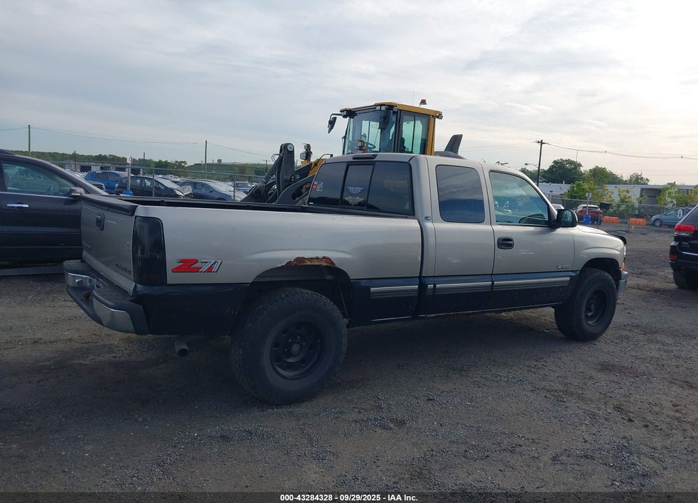 1999 CHEVROLET SILVERADO 1500 LS VIN: 1GCEK19T8XE243085