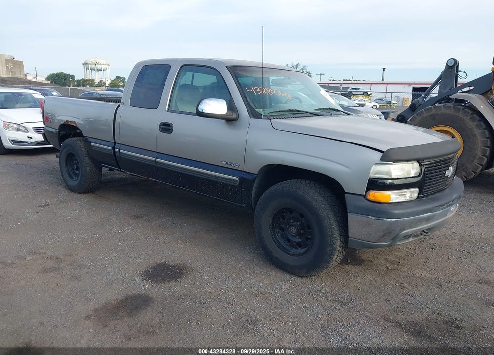 1999 CHEVROLET SILVERADO 1500 LS VIN: 1GCEK19T8XE243085