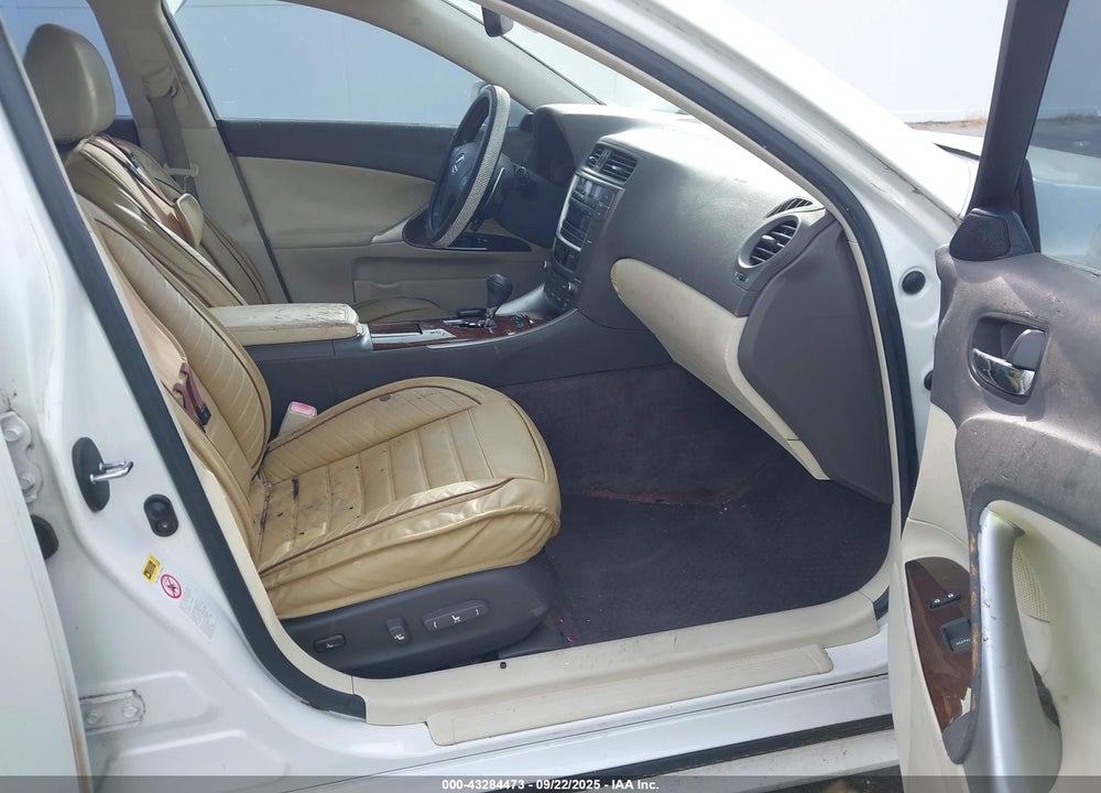 2010 LEXUS IS 250 VIN: JTHBF5C28A5121475