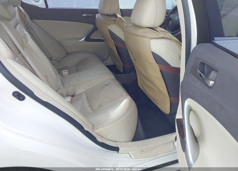 2010 LEXUS IS 250 VIN: JTHBF5C28A5121475
