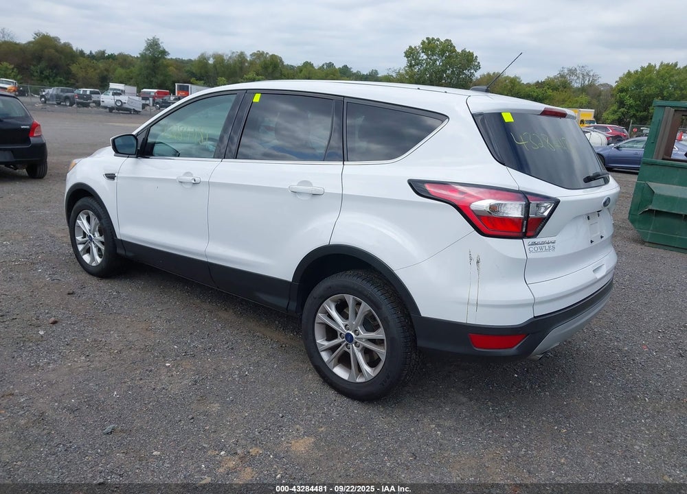 2017 FORD ESCAPE VIN: 1FMCU0GD5HUE77081