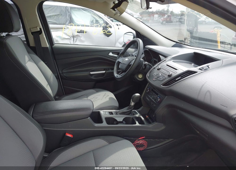 2017 FORD ESCAPE VIN: 1FMCU0GD5HUE77081