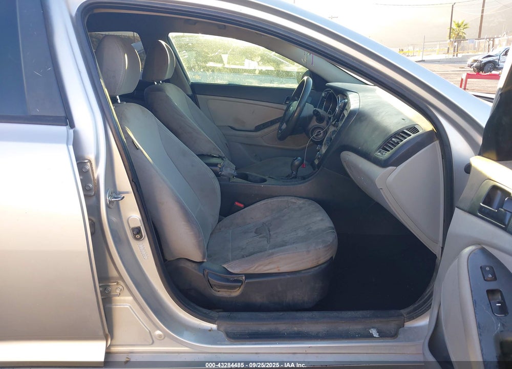 2013 KIA OPTIMA VIN: KNAGM4A78D5378210