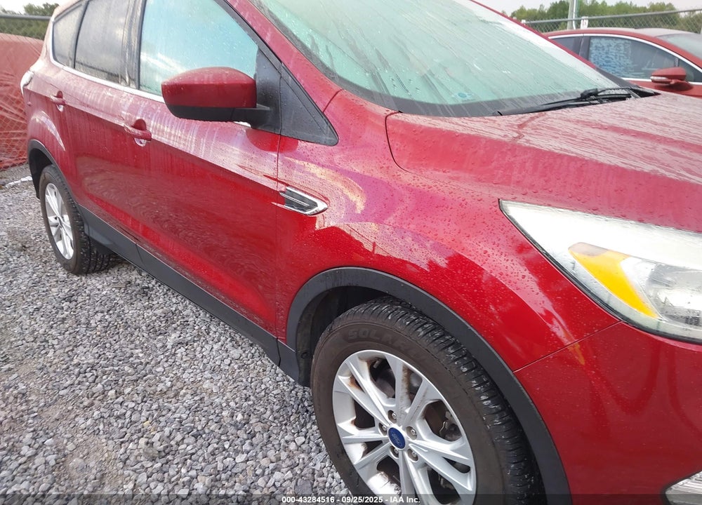 2017 FORD ESCAPE VIN: 1FMCU0G92HUC73186