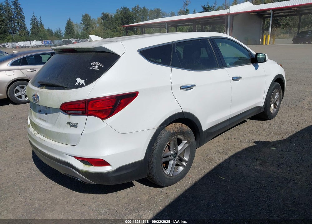 2017 HYUNDAI SANTA FE VIN: 5NMZTDLB9HH009701