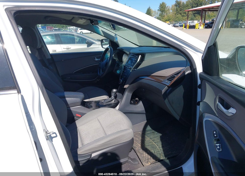 2017 HYUNDAI SANTA FE VIN: 5NMZTDLB9HH009701